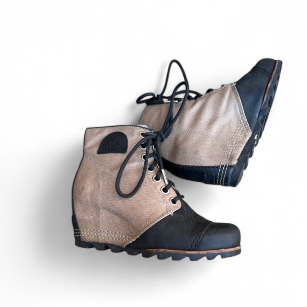 Sorel PDX Leather Wedge Ankle Boots Beige and Black Sz 8